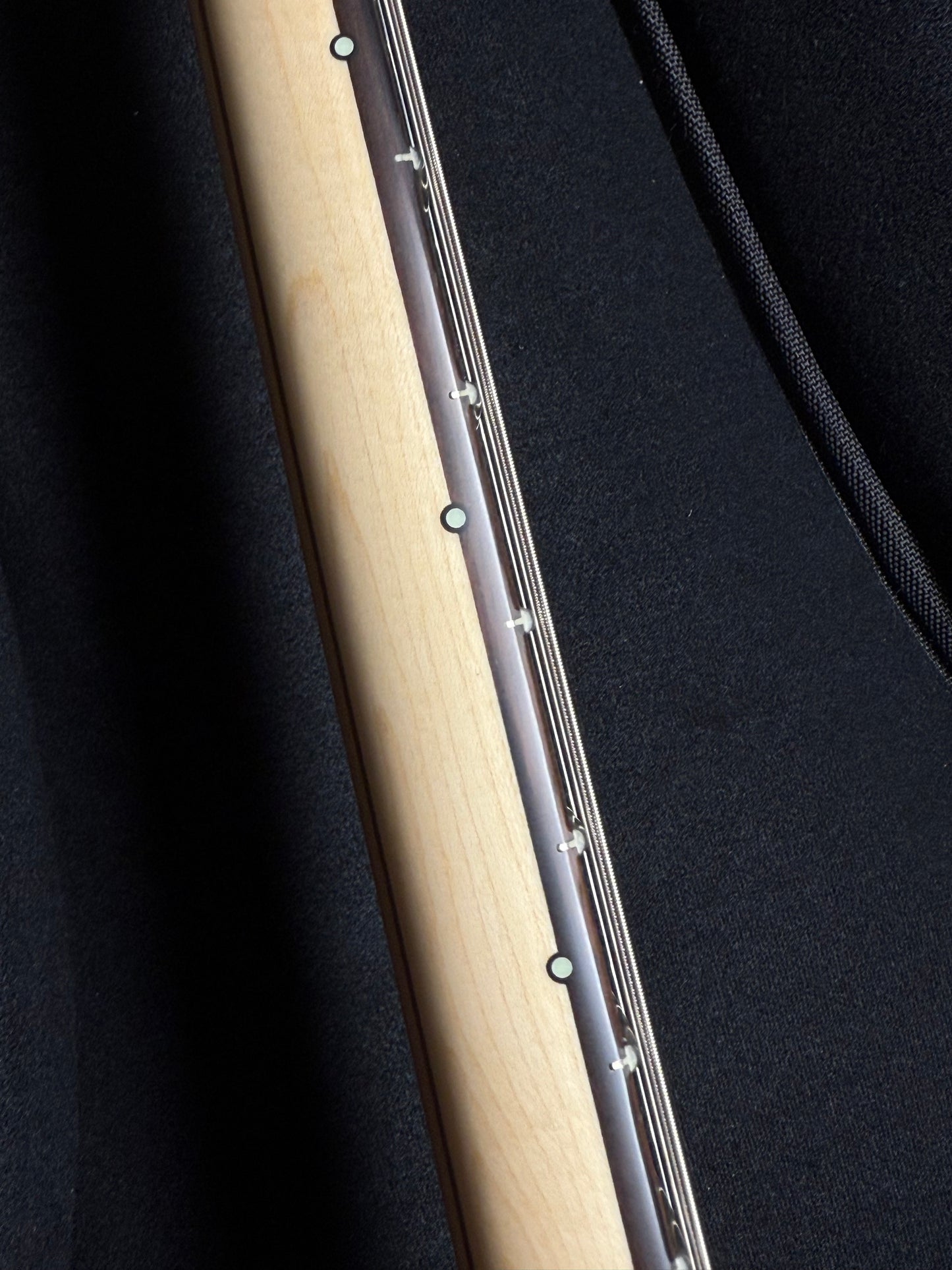 OOPEGG Limited Edition Trailbreaker Special w. G5 Vibrato + JM Singlecoil / White Blonde